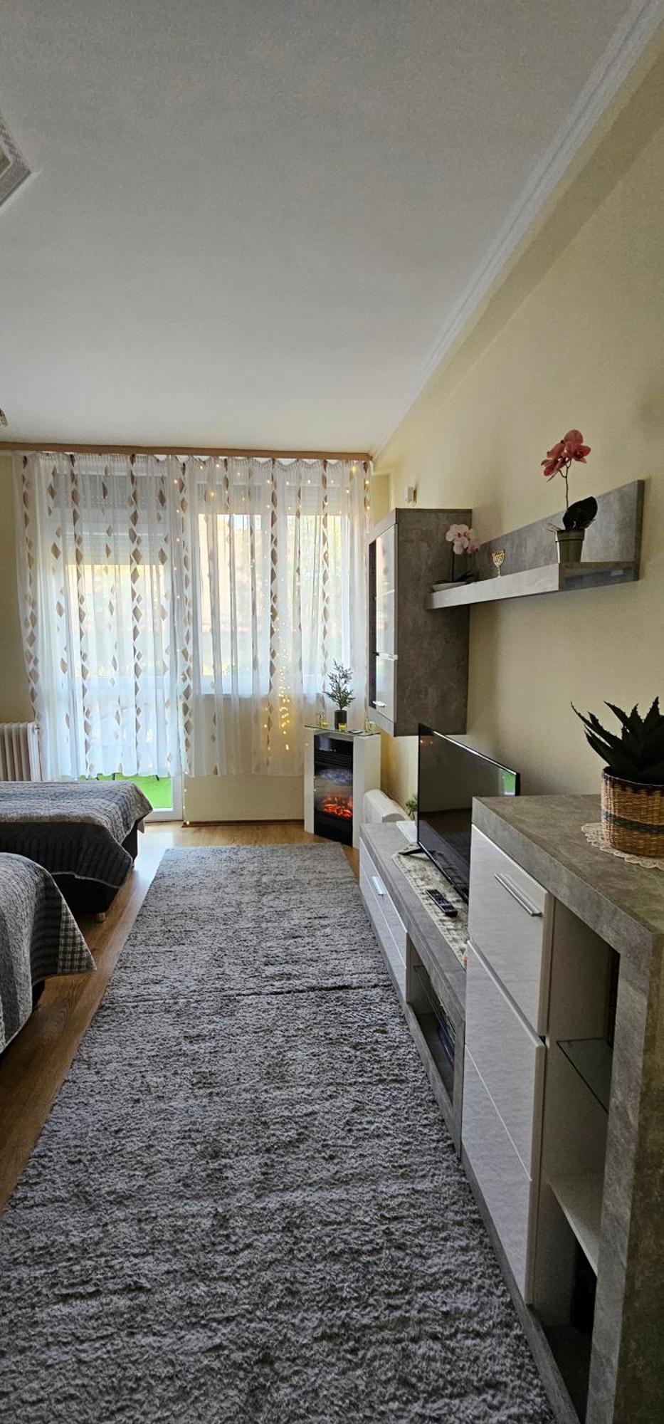 Anna Gyoengye Apartmán Debrecen
